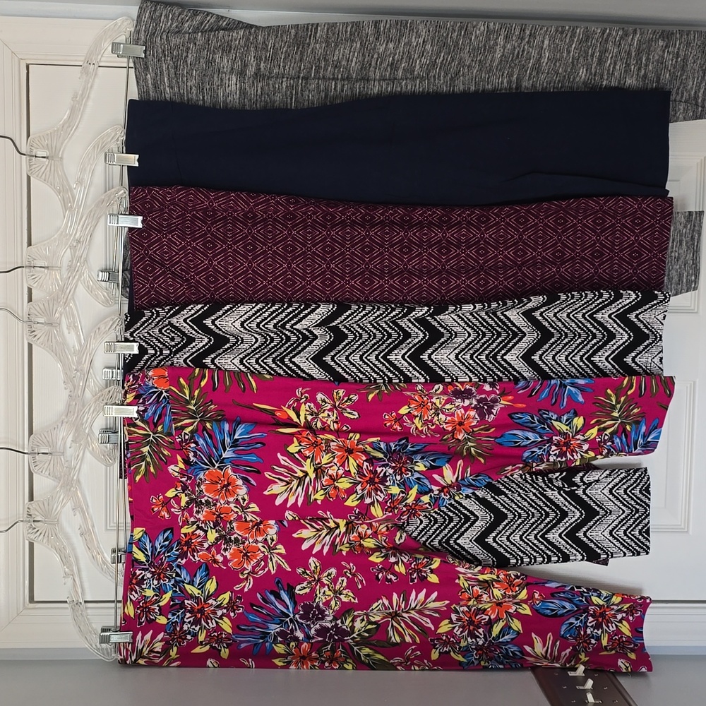 Choice of Time & Tru Capri Leggings